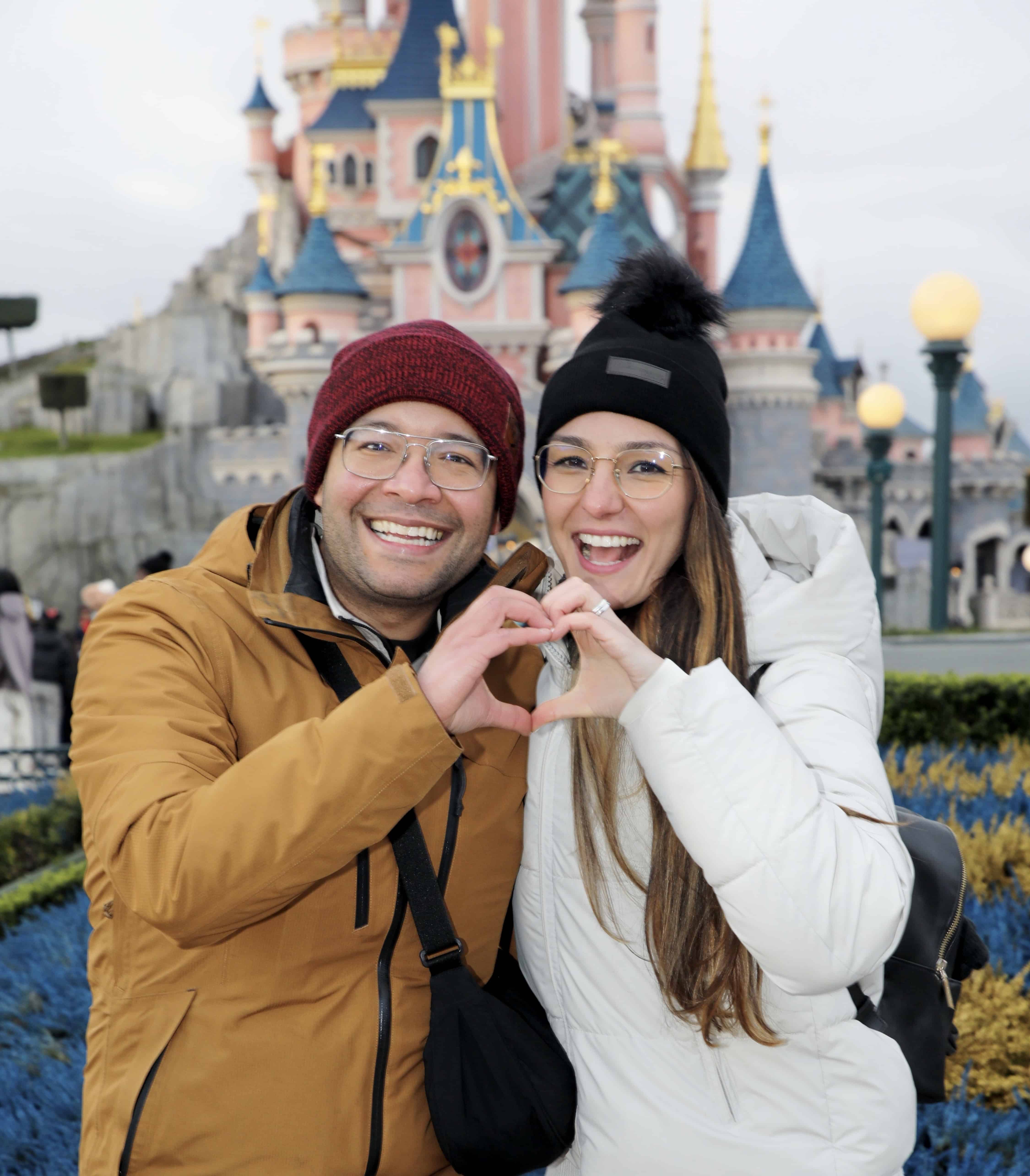 La magia te espera! Tu primera visita a Disneyland París: La guía definitiva